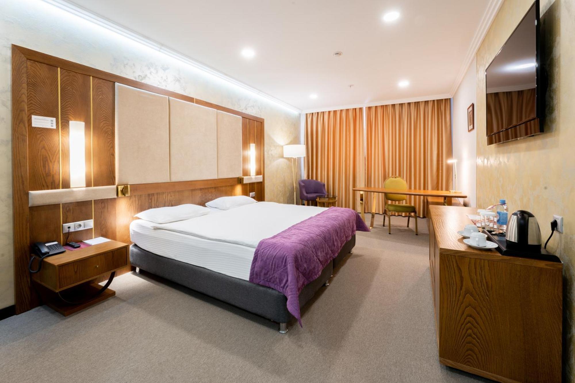 Reikartz Sky Almaty Hotel ภายนอก รูปภาพ